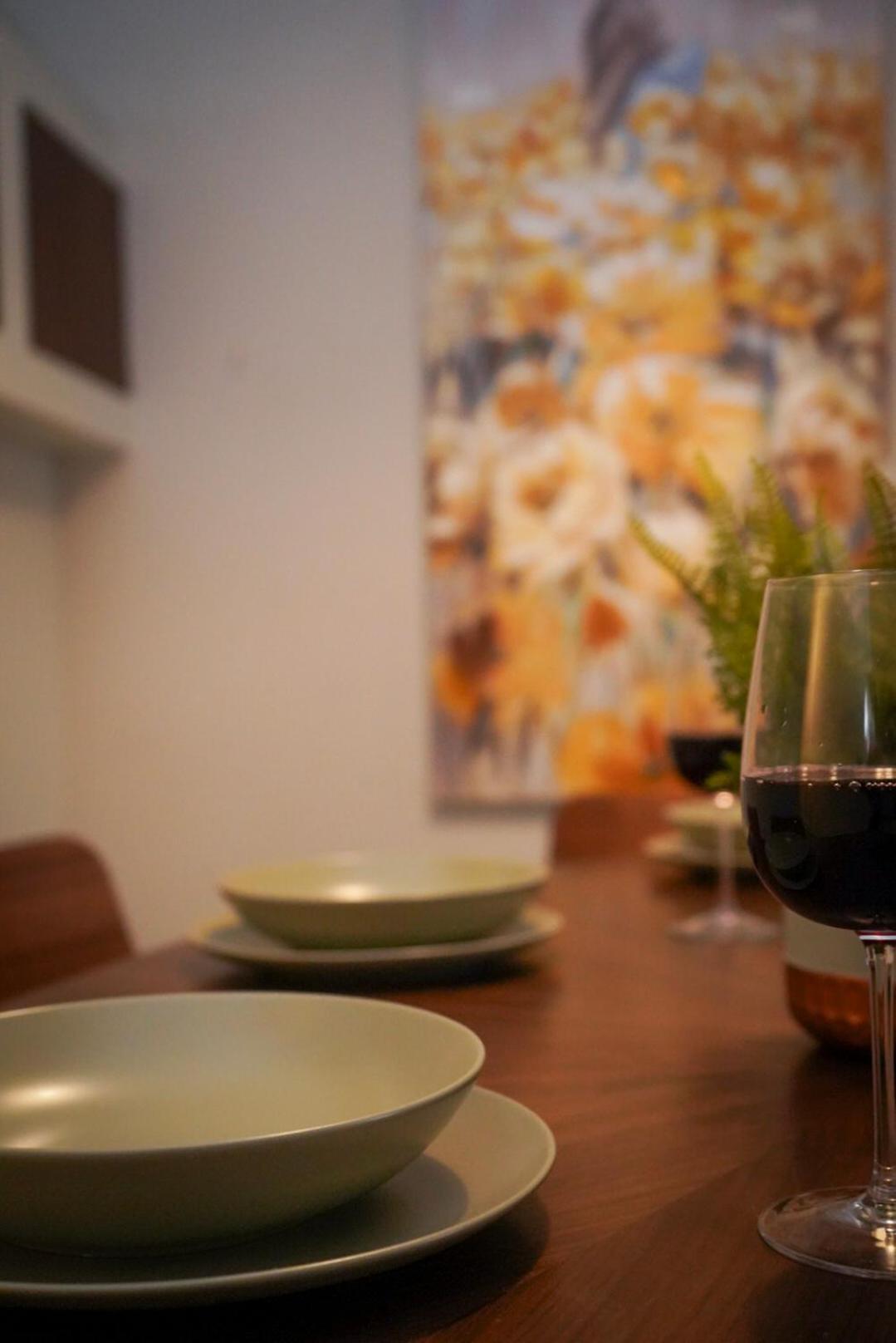 Apartament Lovely Next To Bus Terminus *